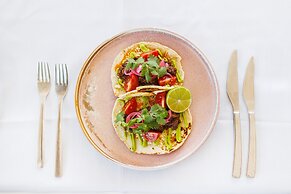 Hospitality Geraldton, SureStay Collection by Best Western