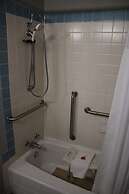 Days Inn by Wyndham Hays