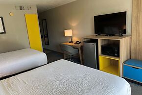 Days Inn by Wyndham Hays