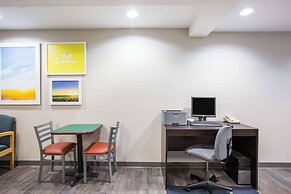 Days Inn by Wyndham Hays