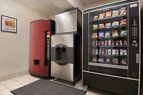 Red Roof Inn Hampton Coliseum & Convention Center