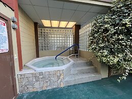 Travelodge by Wyndham Seattle By The Space Needle