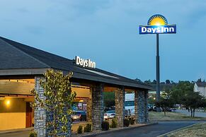 Days Inn by Wyndham Pittsburgh-Harmarville