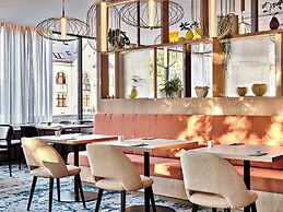 Crowne Plaza Bratislava by IHG