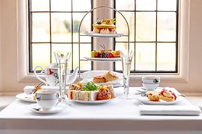 Hanbury Manor Marriott Hotel & Country Club