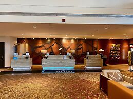 Hilton East Brunswick Hotel & Executive Meeting Center