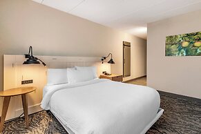 Fairfield by Marriott Inn & Suites Providence Airport Warwick