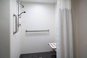 Fairfield by Marriott Inn & Suites Providence Airport Warwick