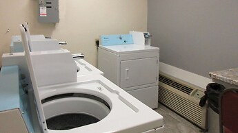 Clarion Pointe Evansville North