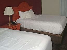 Clarion Pointe Evansville North