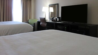 Clarion Pointe Evansville North