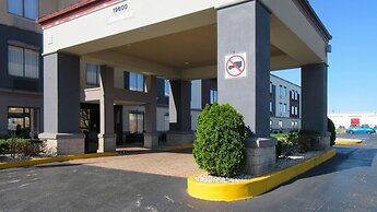 Clarion Pointe Evansville North