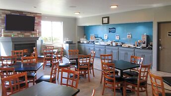 Clarion Pointe Evansville North