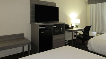 Clarion Pointe Evansville North