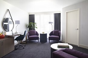 Crowne Plaza Atlanta Perimeter at Ravinia by IHG