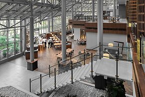 Crowne Plaza Atlanta Perimeter at Ravinia by IHG