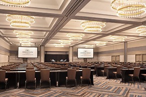 Crowne Plaza Atlanta Perimeter at Ravinia by IHG