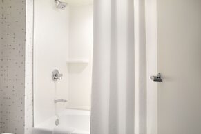 Crowne Plaza Atlanta Perimeter at Ravinia by IHG