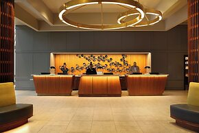 Crowne Plaza Atlanta Perimeter at Ravinia by IHG