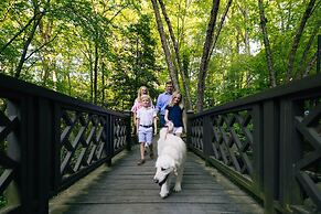 Crowne Plaza Atlanta Perimeter at Ravinia by IHG