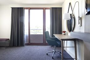 Crowne Plaza Atlanta Perimeter at Ravinia by IHG