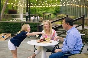 Crowne Plaza Atlanta Perimeter at Ravinia by IHG