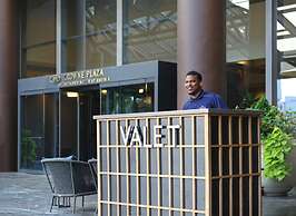 Crowne Plaza Atlanta Perimeter at Ravinia by IHG