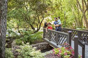 Crowne Plaza Atlanta Perimeter at Ravinia by IHG