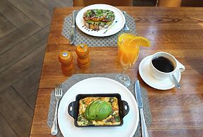 Crowne Plaza Atlanta Perimeter at Ravinia by IHG