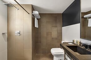 Waldorf Towers South Beach