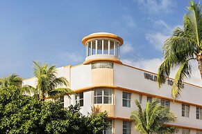 Waldorf Towers South Beach