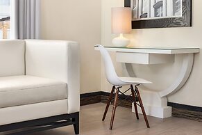 Waldorf Towers South Beach