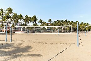 Waldorf Towers South Beach