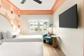 Waldorf Towers South Beach