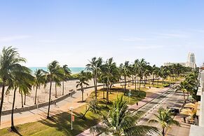 Waldorf Towers South Beach