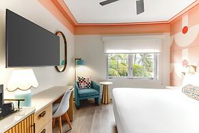 Waldorf Towers South Beach