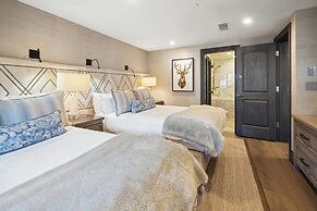 The Lodge at Vail, a RockResort by Vail Resorts