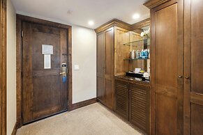 The Lodge at Vail, a RockResort by Vail Resorts
