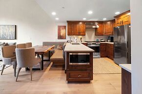 The Lodge at Vail, a RockResort by Vail Resorts