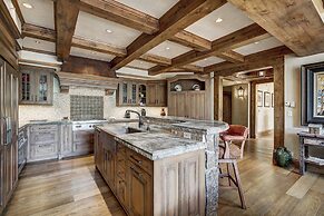 The Lodge at Vail, a RockResort by Vail Resorts