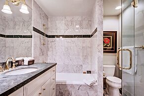 The Lodge at Vail, A RockResort