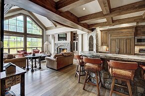 The Lodge at Vail, a RockResort by Vail Resorts