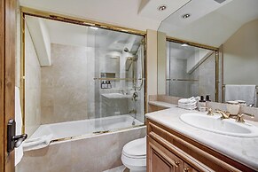 The Lodge at Vail, a RockResort by Vail Resorts