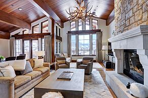 The Lodge at Vail, A RockResort Hotel, Vail, United States of America ...