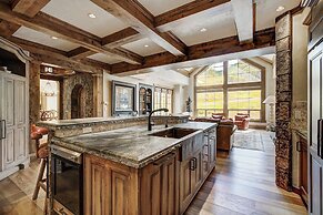 The Lodge at Vail, a RockResort by Vail Resorts