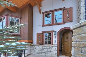 The Lodge at Vail, a RockResort by Vail Resorts