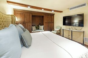 The Lodge at Vail, a RockResort by Vail Resorts
