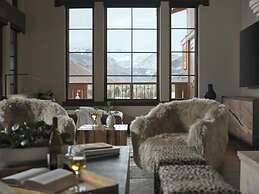 The Lodge at Vail, a RockResort by Vail Resorts