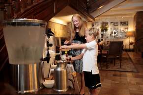 The Lodge at Vail, A RockResort