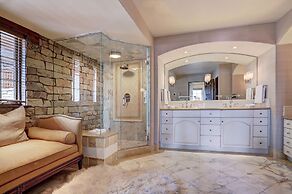 The Lodge at Vail, A RockResort